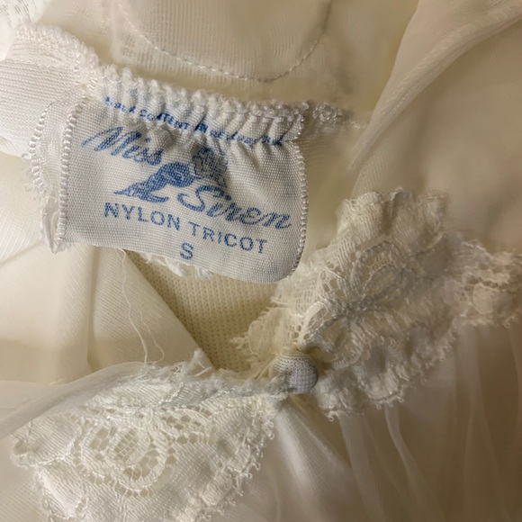 Vintage sheer Lacey cropped lingerie top - Picture 8 of 8